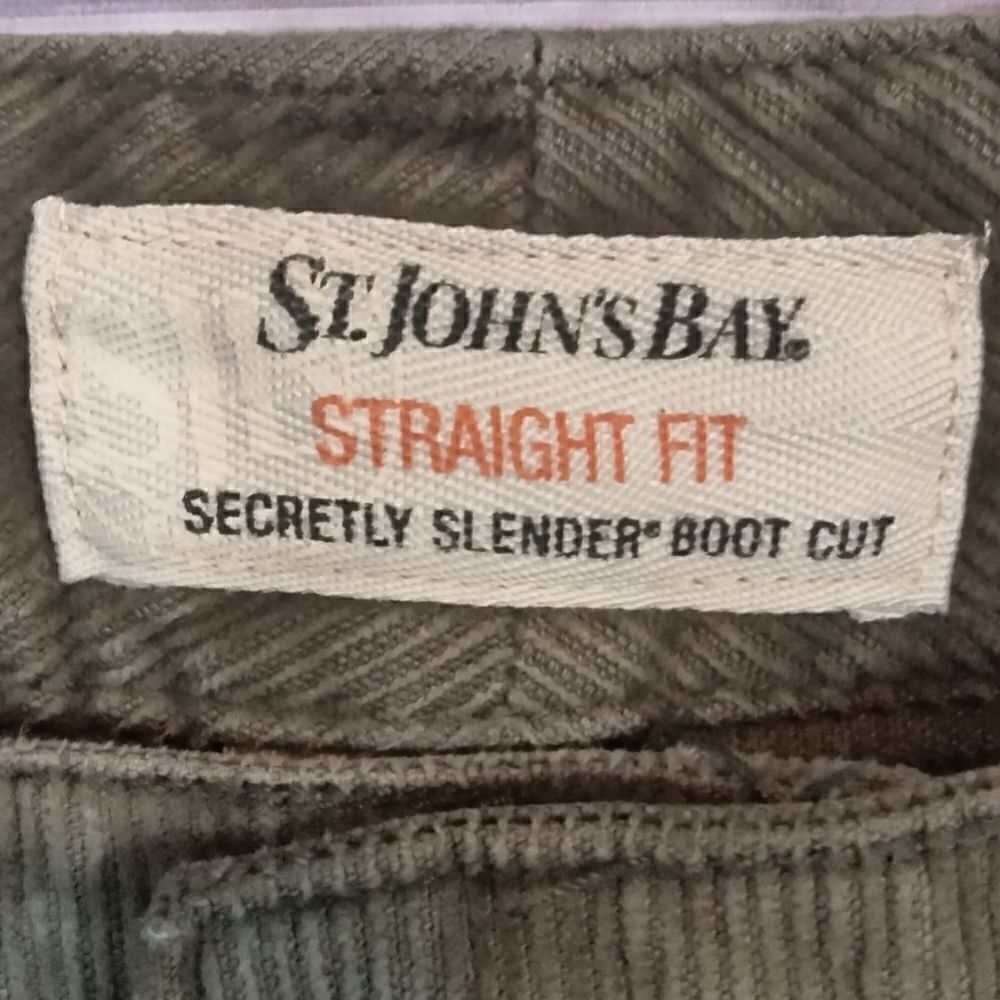 "St. John's Bay" woman's corturoy pants - Picture 6 of 8